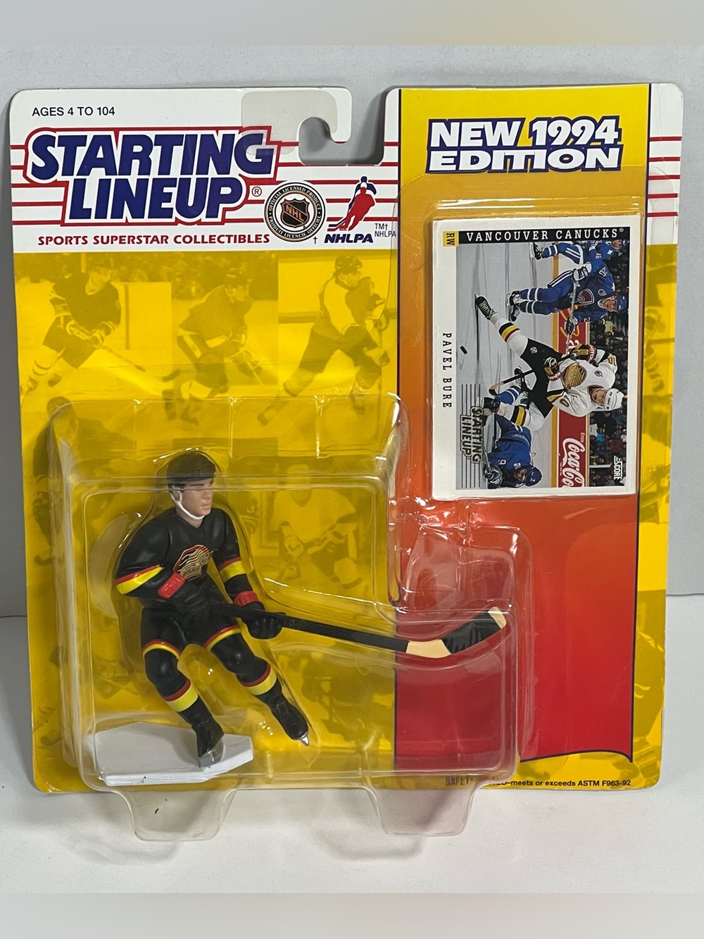 Starting Lineup 1994 Edition Hockey Figure - Black & Yellow Uniform